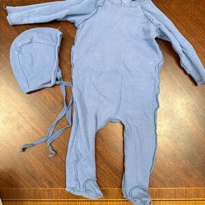 Cozy Ribbed Footed One-Piece with Matching Bonnet — Blue